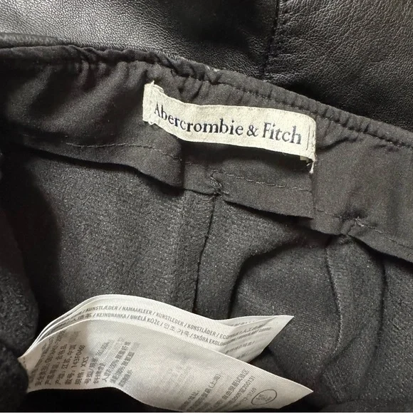 Abercrombie & Fitch Black Faux Leather Mini Skort Skirt Size XXS